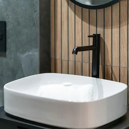 Apartment Modern In Downtown With Balcony By Renters Poznan